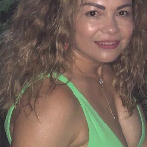 Meet your Posher, Rhina